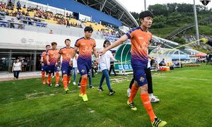 Gangwon hào phóng với Xuân Trường, U22 Việt Nam đón tin vui