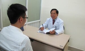 Vì sao nam giới mắc các bệnh trục trặc 'súng, ống' gia tăng?