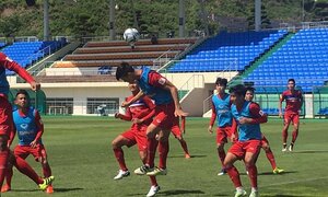 U22 Việt Nam luyện bài khiến HLV Hữu Thắng đau đầu