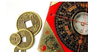 Chầu chực, giành giật đồ cúng cô hồn: Cướp càng nhiều lộc càng may mắn?