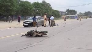 Chạy xe máy ngược chiều, người đàn ông bị ô tô tông chết