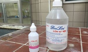 Cứu không thành 'đệ tử lưu linh' quá thèm rượu mua cồn methanol về uống