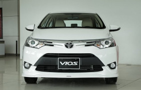 Bất chấp lệnh triệu hồi, Toyota giảm giá mạnh hai mẫu Vios và Innova trong tháng cô hồn