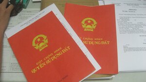 Chủ đầu tư cắm sổ đỏ vào ngân hàng