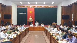 Thủ tướng trực tiếp vào Quảng Bình chỉ đạo khắc phục hậu quả bão số 10