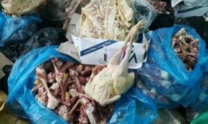 Sự thật kinh hoàng sau các loại đùi, chân, cánh, thịt gà đông lạnh