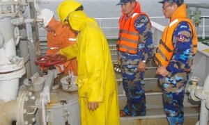 Thu giữ 1 triệu lít dung môi 'chế' thành xăng, thu tiền khủng