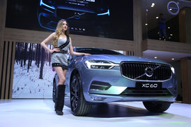 'Siêu mẫu' Volvo XC60 chính thức được bán ra tại Việt Nam, giá lên tới 2,45 tỷ đồng
