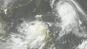 Áp thấp nhiệt đới chưa qua, vùng áp thấp lại nhăm nhe tiến vào Biển Đông