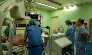 Bệnh viện ở Huế đưa bệnh nhân người Pháp bị ngừng tim từ 'cõi chết' trở về