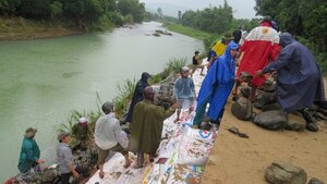 Phú Yên yêu cầu cán bộ hạn chế họp, tập trung phòng chống bão số 12