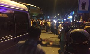 Dân truy đuổi tài xế container cán chết người rồi bỏ trốn