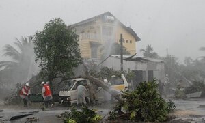 Dự báo thời tiết hôm nay 10/11: Bão số 13 giật cấp 10 đổ bộ Biển Đông