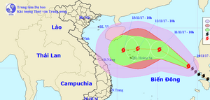 Bão số 13 liên tục mạnh lên, đổi hướng vào Quảng Trị - Đà Nẵng