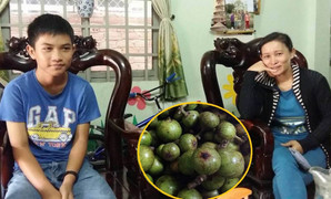 Cảm động thầy giáo 10 năm nhặt ve chai, lấy tiền giúp học sinh nghèo đóng học