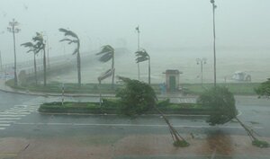 Áp thấp nhiệt đới đổ bộ đất liền: Dân các tỉnh Nam Trung Bộ phải biết thông tin này