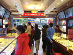 Giá vàng hôm nay 29/11: Tên lửa Triều Tiên khai hỏa, giá vàng tăng vọt