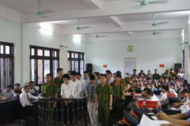 109 năm tù cho nhóm giang hồ chém nhau ở Huế