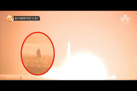 Video: Nghi vấn nhiếp ảnh gia chết cháy khi chụp Triều Tiên phóng tên lửa