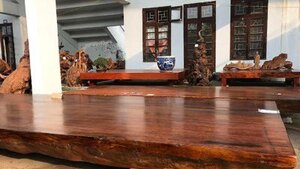 Cận cảnh tấm phản gỗ mun hoa trị giá 1,6 tỷ đồng tại Hà Nội