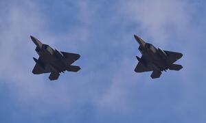 Máy bay Mỹ đuổi máy bay Nga ở vùng chiến sự Syria