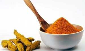 Bệnh nhân đầu tiên chống chọi thành công bệnh ung thư máu bằng bột nghệ