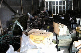 Phát hiện 2 tấn đầu đạn tại vườn nhà dân ở Hưng Yên