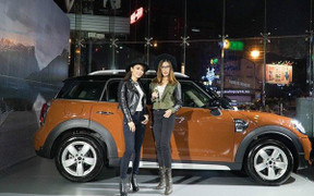 Muốn biết thị trường ô tô Việt 2017 ảm đạm thế nào, hãy nhìn vào doanh số của Trường Hải