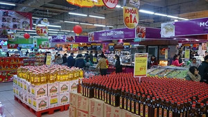 Giá cả ngày Tết ổn định, không xuất hiện đột biến