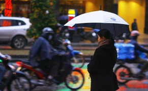 Hà Nội mưa rét, nhiệt độ thấp nhất 13°C