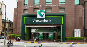Vietcombank tăng cước phí hàng loạt dịch vụ