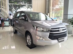 Bảng giá xe Toyota mới nhất tháng 3/2018: Nhiều mẫu xe 'cháy hàng'