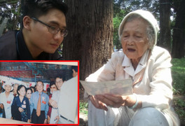 Cụ bà nghẹn ngào mang ảnh chụp cùng nguyên Thủ tướng Phan Văn Khải đến viếng