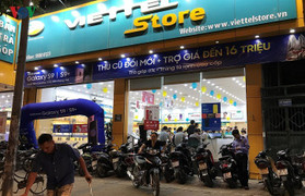 'Vỡ trận' đăng ký thông tin thuê bao: VinaPhone, MobiFone thông báo lùi thời hạn bổ sung thông tin