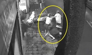 Cô gái kể phút chống trả tên cướp có dao, giành lại xe SH kịch tính như phim