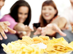 Bạn nên ăn sáng, trưa, tối vào lúc nào?