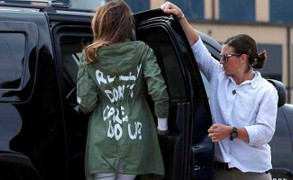 Thăm trẻ nhập cư, bà Melania Trump mặc áo có dòng chữ gây tranh cãi