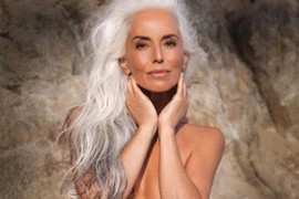 Tại sao tóc con người bạc đi khi về già?