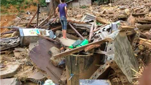 Nắng nóng bao trùm miền Bắc, mưa dông rải rác khắp miền Nam ngày cuối tuần