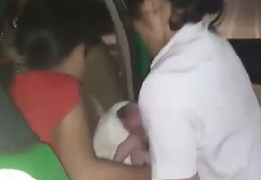 Lái xe taxi ở Huế liên tục thành 'ông đỡ đẻ' bất đắc dĩ