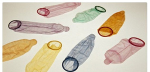 Khuyến cáo không nên rửa bao cao su và dùng lại