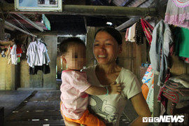 Nhiễm HIV ở Phú Thọ: Xót xa bé gái 18 tháng tuổi bỗng dưng nhiễm HIV