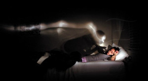 Làm sao để tránh bị 'bóng đè' trong rằm tháng 7 và tháng cô hồn