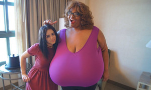 Người vượt mặt hot girl ngực khủng ở Hải Dương, sở hữu bộ ngực tự nhiên lớn nhất thế giới