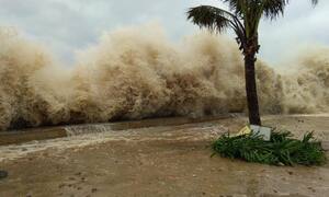 Bão số 5 sắp đổ bộ, siêu bão MANGKHUT mạnh trên cấp 17: Dân miền Bắc cần biết thông tin này