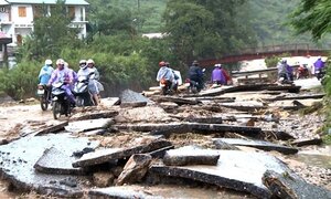 Bão số 6 gây mưa dông diện rộng ở miền Bắc, nhiệt độ toàn vùng giảm sâu