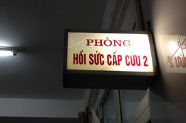 Bệnh viện bật báo động đỏ, cứu thanh niên bị chém đứt thận trái, thủng dạ dày, xổ ruột ra ngoài