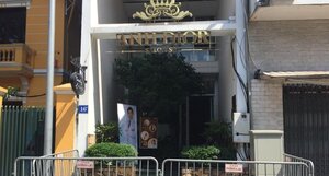 Cháy thẩm mỹ viện, nhiều người mắc kẹt trong ngôi nhà 5 tầng ở Hà Nội