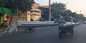 CSGT sao lại để xe ba bánh chở sắt thép nguy hiểm lộng hành đến vậy?