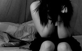 Đang nằm nghỉ, thiếu nữ bị nam thiếu niên xông vào nhà hiếp dâm: Công an giám định ADN